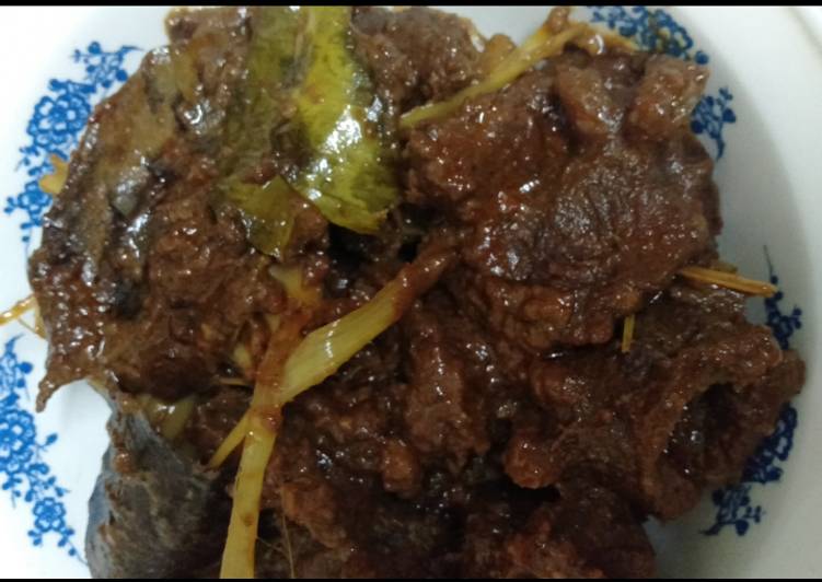 Rendang bumbu instan