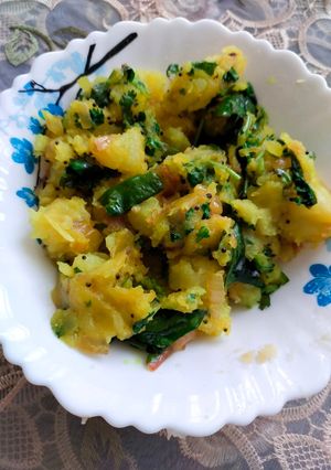 A picture of Aloo ki sabji.