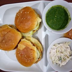 A picture of Street style Bun Kabab.