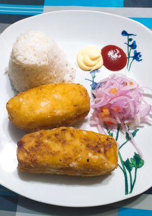 Una foto de Yucas Rellenas