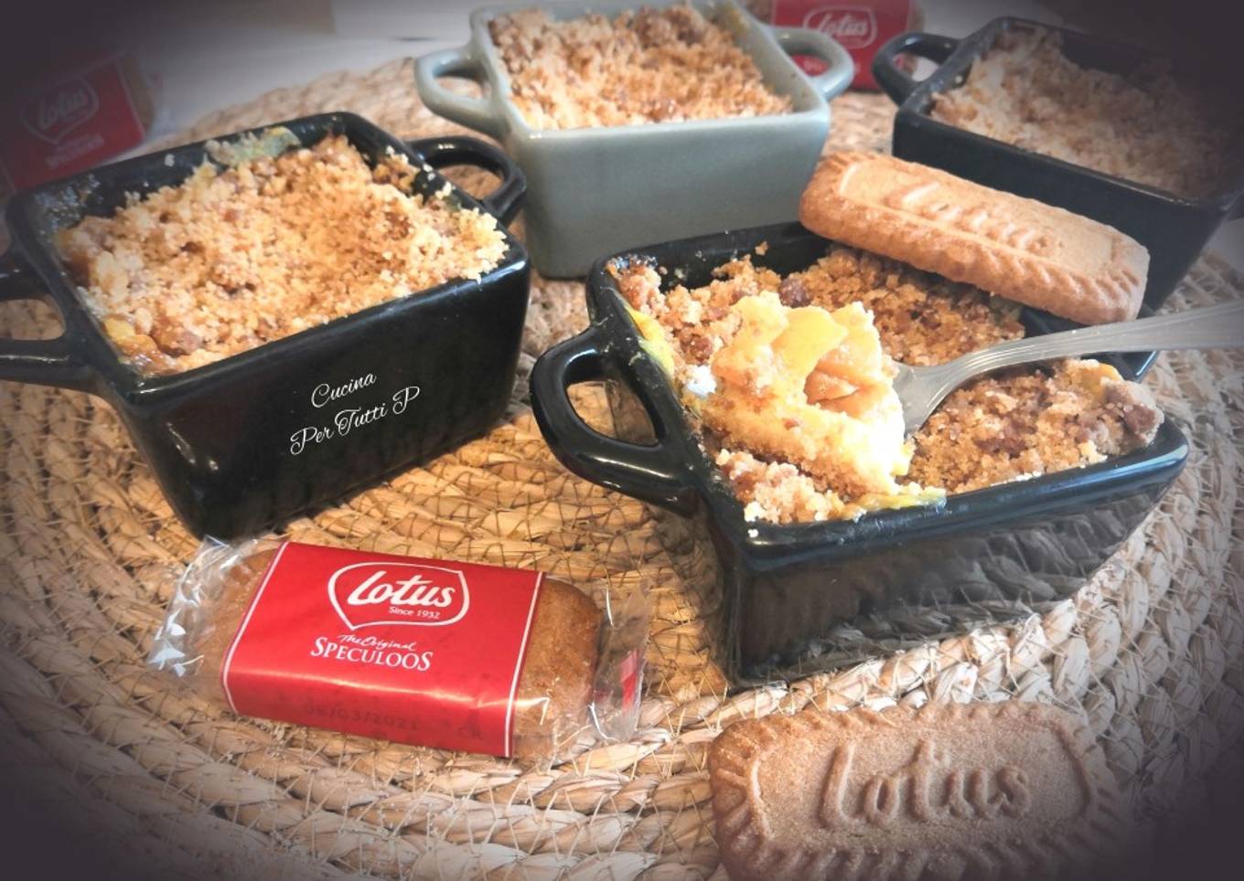 Crumble Spéculoos Pommes/Caramel beurre salé et crème pâtissière