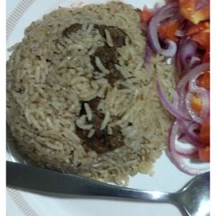A picture of Beef pilau with tinge of coconut.