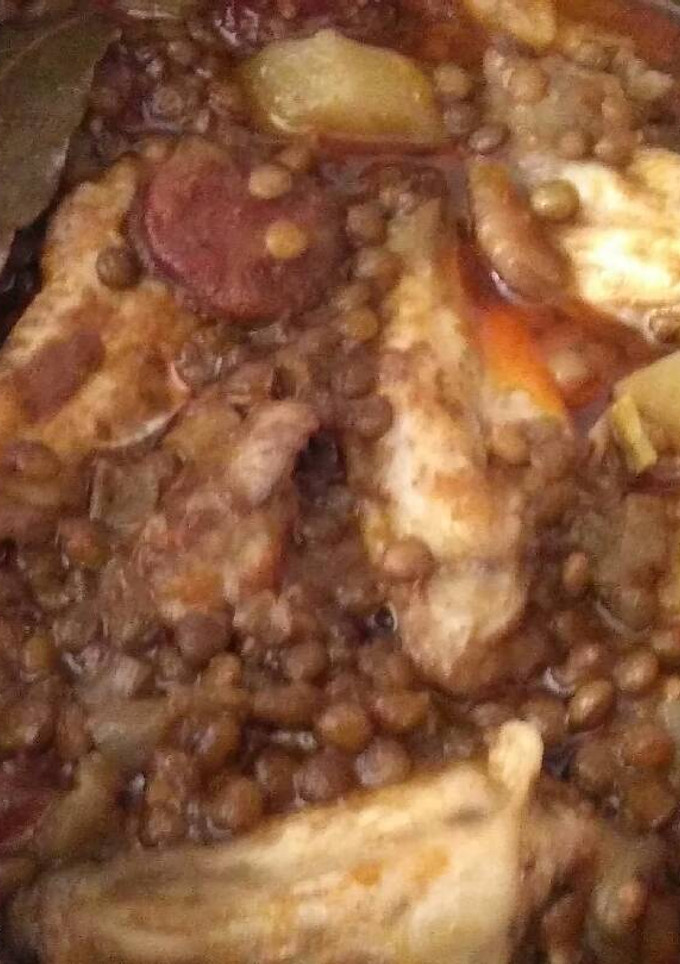 Una foto de Lentejas con pollo