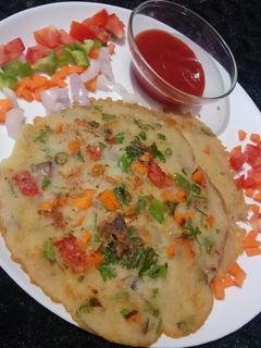 सूजी चीला (Suji cheela recipe in hindi) रेसिपी मुख्य फोटो