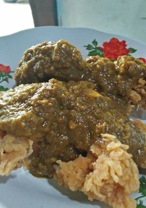 Foto resep Ayam geprek sambel lombok ijo