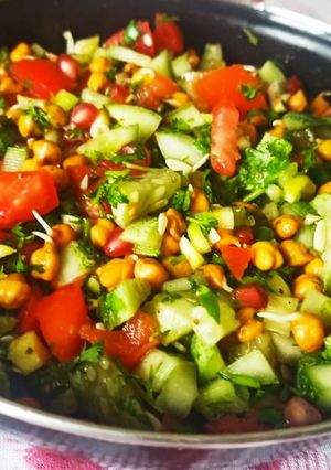 सलाद(Salad recipe in Hindi) रेसिपी मुख्य फोटो
