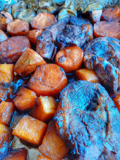 Una foto de Bondiola agridulce con boniatos, 🍏 y calabaza caramelizada 😋💯