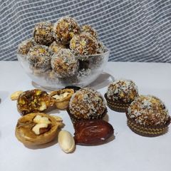 A picture of A Date with Nuts.