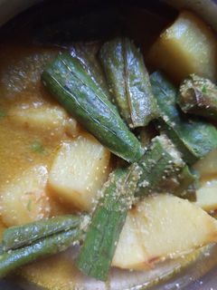 ঝিঙে আলু পোস্ত (jhinge Aloo Posto recipe in Bengali) রেসিপির প্রধান ছবি