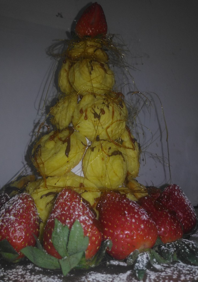 Una foto de Masa choux - Croquembouche😳✨👌