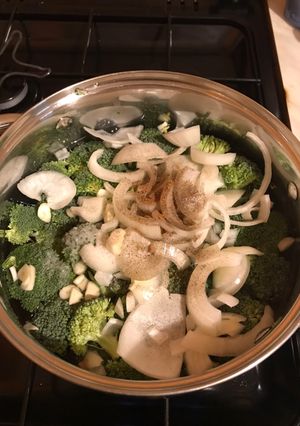 Brokkoli krémleves recept fotója