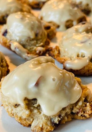A picture of Cranberry Blonde Almond Oat Cookies with Maple Glaze GF DF.