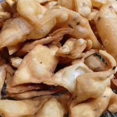 A picture of Namak pary.