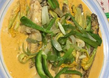 How to Make Appetizing Grey flathead Mullet with Pumpkin Flower in Thai Curry Sauce