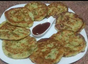 Foto principal de Tortitas de patatas y queso rallado /comida de Marruecos