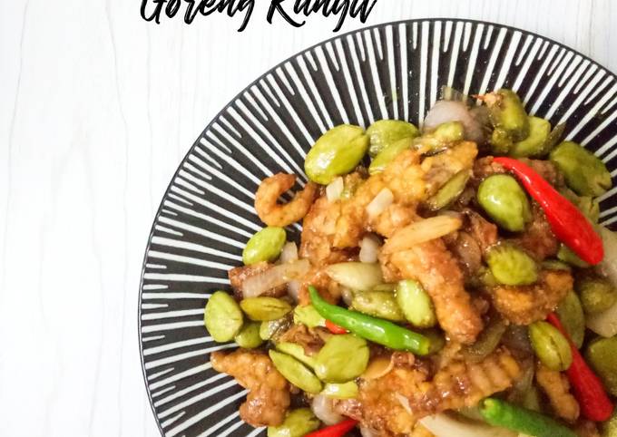 Resipi Petai Dan Udang Lipan Goreng Kunyit Oleh Rose Nani Nizah Nayan Cookpad