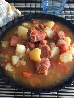 Una foto de Patatas con costillas