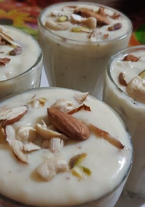 कस्टर्ड कोल्ड मिल्क शेक(Custard cold milk shake recipe in hindi) रेसिपी मुख्य फोटो