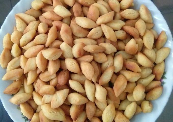 Cara Membuat Resep Biji Ketapang Gurih Renyah