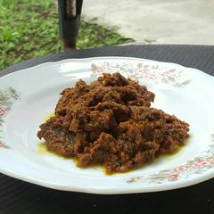 A picture of Rendang Beef (Indonesian Food).