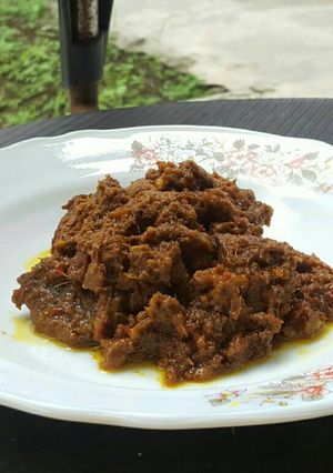 A picture of Rendang Beef (Indonesian Food).
