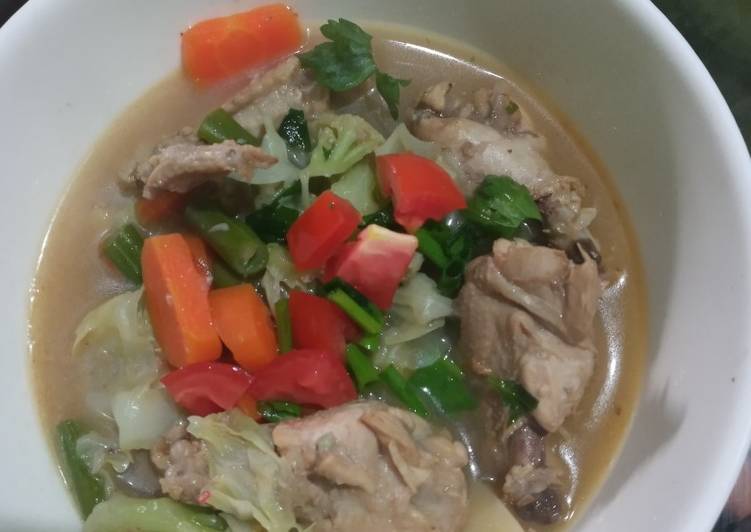 DICOBA! Resep Sup ayam bumbu tumis menu masakan harian