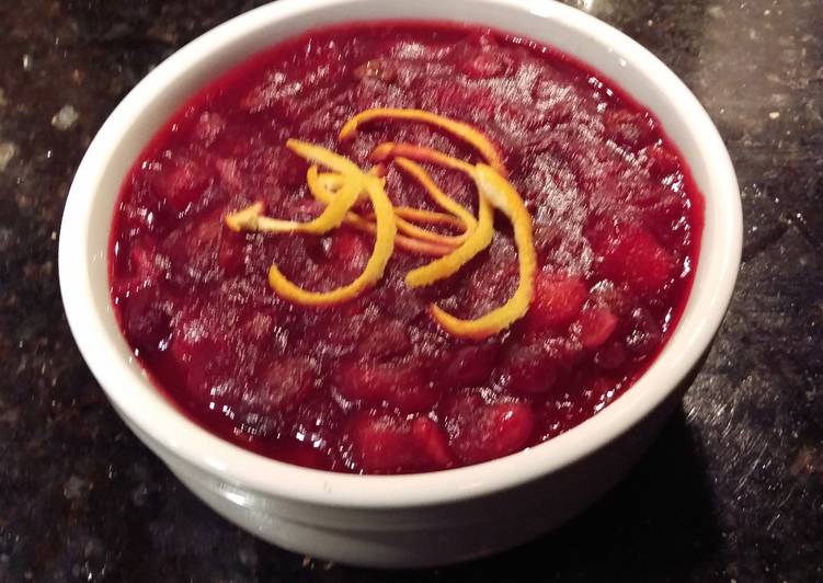 Simple Way to Make Homemade Holiday Cranberry Sauce