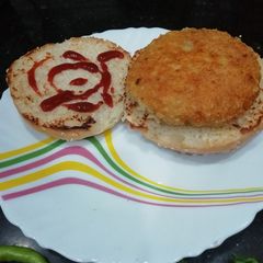 A picture of Burger with oats pattie.