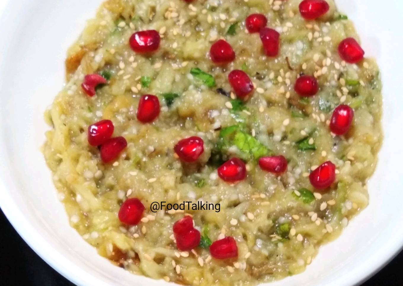 Baba Ghanouj / Roasted Eggplants With Garlic and Tahini