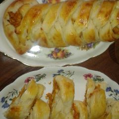 A picture of #Chicken_Bread.
