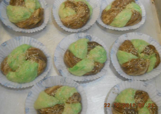 Ini dia! Resep memasak Roti kukus cokelat pandan yang nikmat