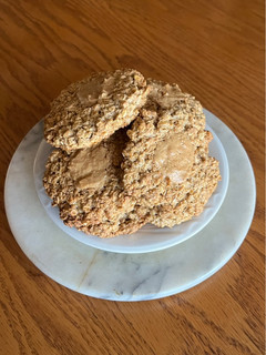 A picture of Oatmeal Cinnamon Cookies - Quick and Easy.