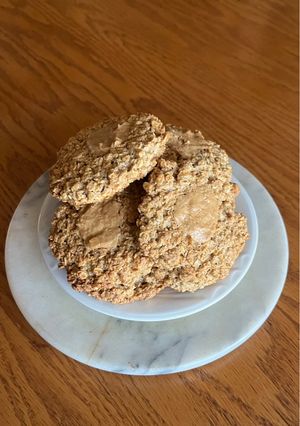 A picture of Oatmeal Cinnamon Cookies - Quick and Easy.