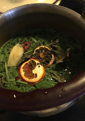 Una foto de Infusión de Limoncillo cítricos, jengibre y cúrcuma