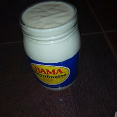 A picture of Home made mayonnaise.
