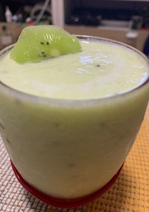 รูปของ สมูทตี้ดีท๊อกซ์ แอปเปิ้ล+กีวี่+โยเกิร์ต 🍏🥝🥛