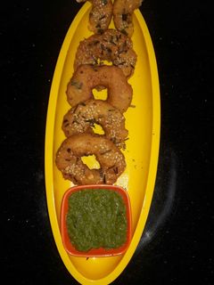દાળ વડાં(Dal vada recipe in Gujarati) રેસીપી મુખ્ય ફોટો