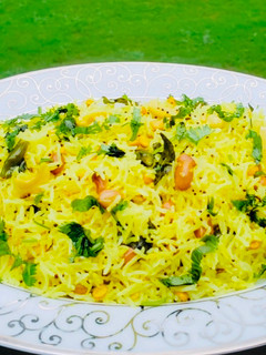 લેમન રાઈસ (Lemon rice recipe in Gujarati) Authentic South Indian Style રેસીપી મુખ્ય ફોટો