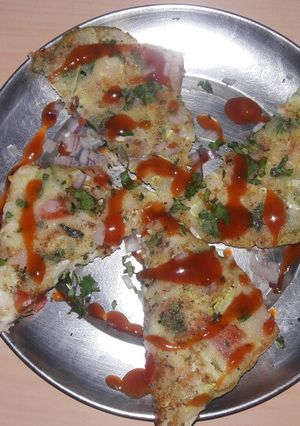A picture of Bread pizza (homemade).