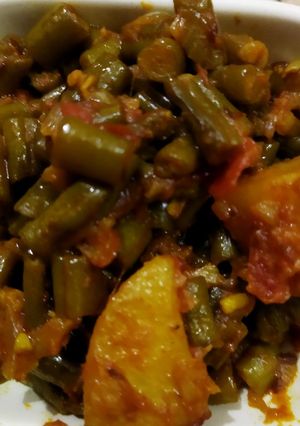 A picture of French beans aloo ki sabzi.