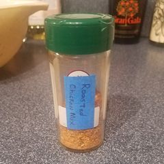 A picture of Roasted Chicken Spice Blend.