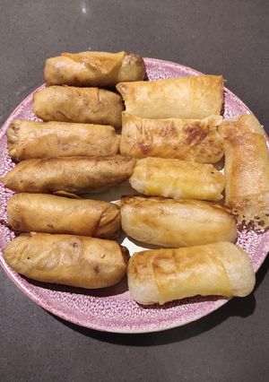 A picture of Glass Noodle Spring Roll.