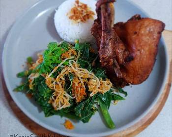 Unique Cuisine Crispy Duck with Indonesian Salad Delicious Simple