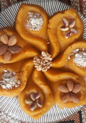 عکسی از دستور حلوا زعفرونی