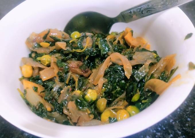 Steps to Prepare Perfect Dal Methi Onion Sabji
