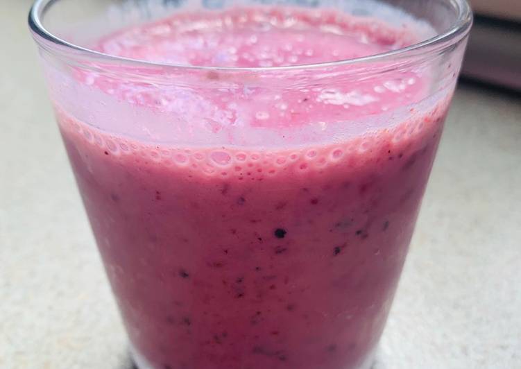 Smoothie frutas del bosque