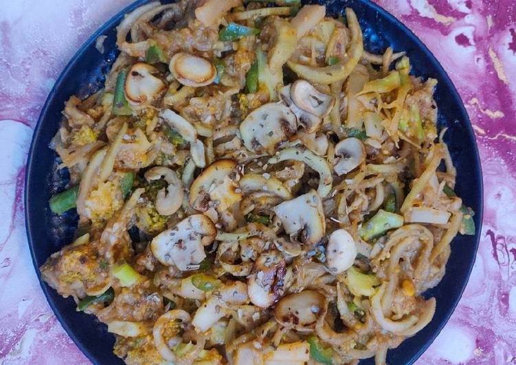 How to Prepare Super Quick Homemade Bottleguard Noodles with Pan Fried Mushrooms