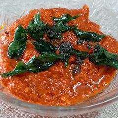 A picture of Onion Garlic Chutney.