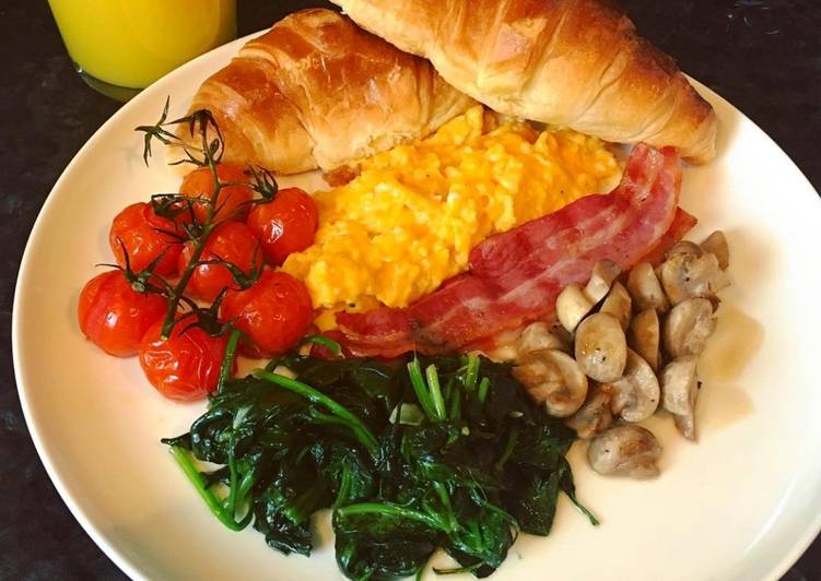 Creamy scrambled eggs Creamy scrambled eggs