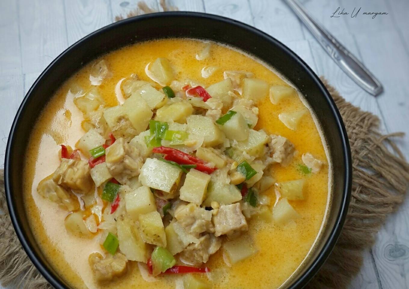 Kari kentang tempe